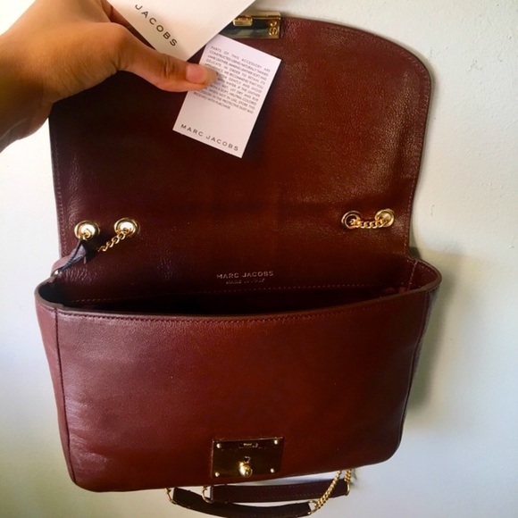 Marc Jacobs Leather Mini Polly Crossbody Key Lock Closure Chain Handbag - Picture 11 of 15